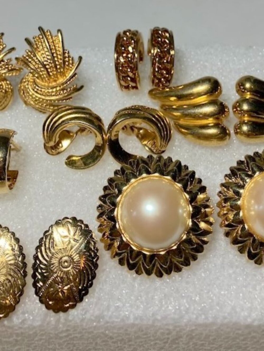 Jewelry Lot Of Monet Vintage Earrings Clip Ons And Post Backs Elegant 80s 7 pair